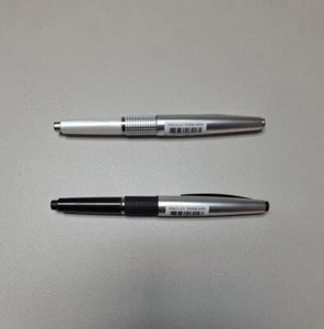 Set penne meccaniche Pentel Kerry edizione limitata - nero e argento + bianco e argento - Foto 1 di 5