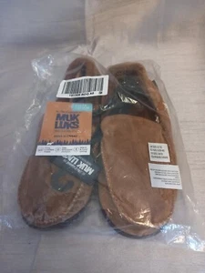 Muk Luks Mens Moccasin Style Slippers - Size S (7-8) - Caramel - BNWT - Picture 1 of 6