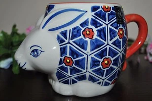 YOKOHAMA STUDIO 3D Mug EASTER BUNNY/RABBIT Cobalt Red Embossed HANDPAINTED - Bild 1 von 3