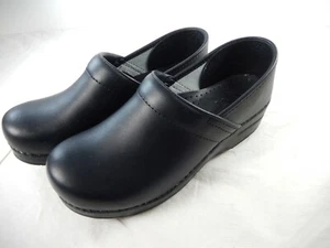 DANSKO PROFESSIONAL WOMEN BLACK SMOOTH LEATHER STAPLED CLOGS.EU 41 US 11 - Picture 1 of 8