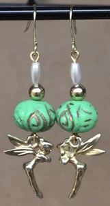 Vintage Disneyland TINKER BELL Fee Charm & Perlen Ohrringe Disney gebunden umrandung - Bild 1 von 4