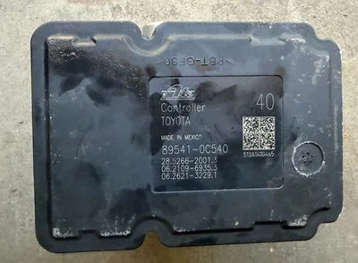 Toyota Tundra 2014-2015 doble cabina 4 puertas conjunto de módulo de bomba de freno antibloqueo OEM Foto 1 de 4