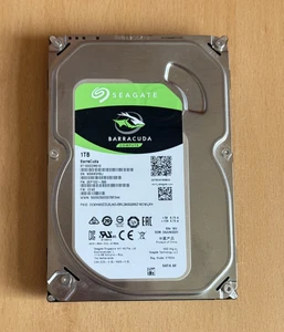 Seagate Barracuda 1TB 3.5" Desktop SATA Hard Drive ST1000DM010-2EP102 - Picture 1 of 5