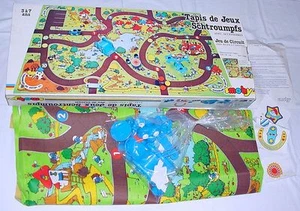Smoby France 130 x 81 cm SMURF PLAY & GAME CARPET Smurfs Set MIB`83 Very RARE! - Picture 1 of 8