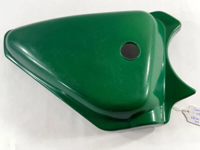 NOS KAWASAKI KE100 CUBIERTA LATERAL DERECHA LORO VERDE 36007-049-4Q Foto 1 de 4