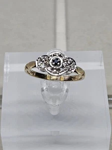 Anillo vintage de diamantes y zafiros de oro de 9kt talla O (1,74 g) - Imagen 1 de 8