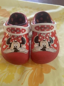 Crocs Minnie Mouse gefütterte Clogs Mädchen 10/11 C rot/schwarz    - Bild 1 von 12