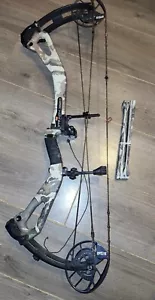 PSE STEALTH MACH 1 BOW right hand 70lb & 80lb adjustable. Extra limbs + - Picture 1 of 3