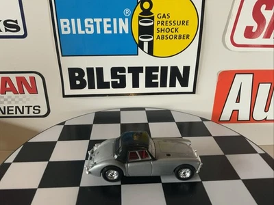 MG A 1600 MK / CORGI MODELS 1/43 / METALLIC SILVER BLACK / RED INTERIOR - Image 1 of 4