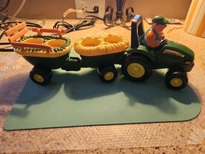 John Deere Animal Hayride Toy Tractor Ertl Tomy Plays Animal Sounds W/O Figures - Picture 1 of 5