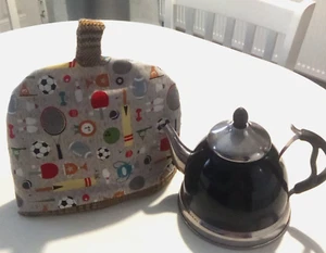 Tea Cosy -Teapot Cover - Insulated - 11 .5 x 9.5'' Handmade - Free UK Postage - Picture 1 of 1