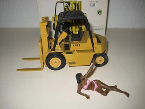 CATERPILLAR V 80 E GABELSTAPLER  PYRAMID LOGO #182.2 1:25 OVP - Bild 1 von 4