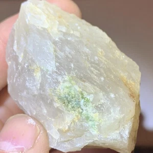 MAINE GREEN TOURMALINE IN QUARTZ RARE LOCALITY NATURAL CRYSTAL 85g - Picture 1 of 9