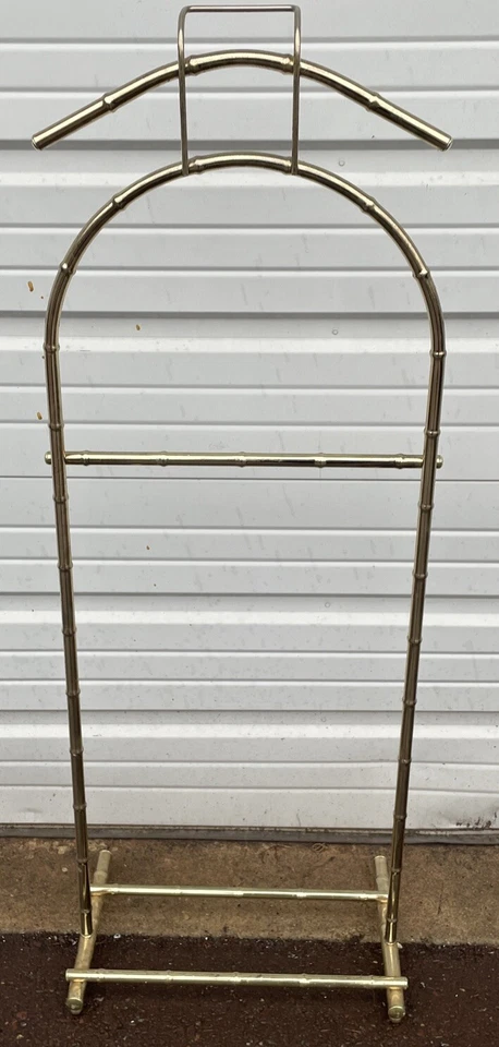 Estante de traje vintage de metal dorado imitación bambú valet mayordomo soporte Hollywood Regency Foto 1 de 4