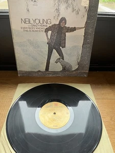 Neil Young w/ Crazy Horse “Everybody Knows This is Nowhere” Vinyl Record 1978 - Bild 1 von 8