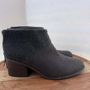 TOMS Boots Womens Size 9.5 Black Gray Suede Ankle Booties Block Heel Back Zip - Picture 1 of 11