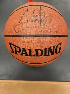 Scottie Pippen Signed Spalding Official NBA Game Basketball Bulls Beckett COA - Picture 1 of 2