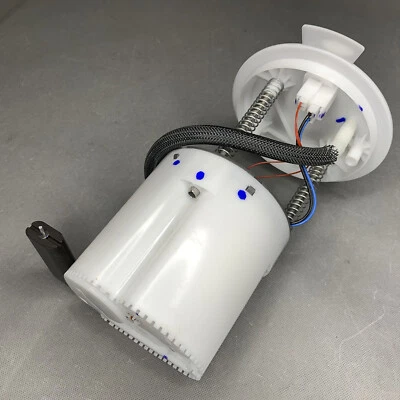 Bomba de combustible GENUINA Bosch 66031 para Ford Fiesta Chevrolet Suburban GMC 2005-2013 Foto 1 de 4