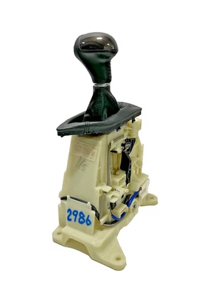 2015 Kia Optima Automatic Floor Gear Shifter 467004C400 OEM - Image 1 of 4