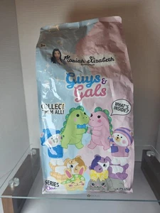 Moriah Elizabeth 11 Zoll Mystery Plüschtier - Guys and Gals Serie 1 Bonkers Toy Co. - Bild 1 von 5