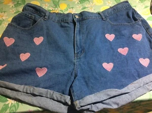 Pantaloncini jeans donna tg 4XL shein curvo denim con cuori ricamati vita 40" - Foto 1 di 8