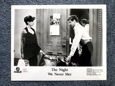 THE NIGHT WE NEVER MET Vintage Movie Film Photo ANNABELLA SCIORRA KEVIN ANDERSON