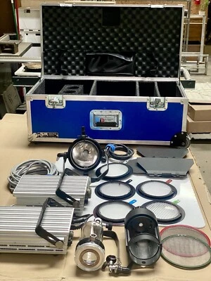 ARRI POCKET PAR 400W HMI LIGHT KIT  Case / Dimmable / Spot-Flood / +Bonus DC Kit - Image 1 of 4