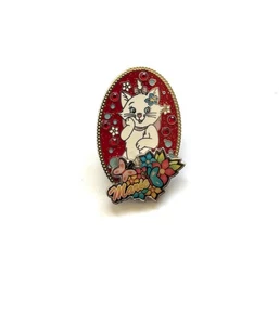 JDS Disney Japan Aristocats Marie Cat Paradise Girl Oval Pin from 2004 - RARE - Picture 1 of 1
