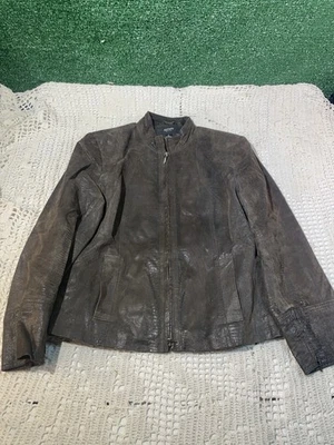 Chaqueta de cuero para mujer Alfani estampado animal talla pequeña relleno cremallera Foto 1 de 4