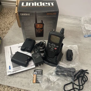 Uniden MHS350 Underwater Radio with Charger (Battery Replacement Required) - Picture 1 of 10