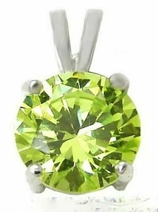Peridot Solitaire Pendant Necklace in Sterling Silver - 7mm - Picture 1 of 2