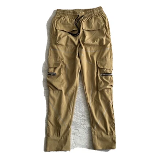 Pantalones cargo CUYR para hombre Hip Hop Techwear harén pantalón jogger pantalones deportivos con bolsillos - Imagen 1 de 9