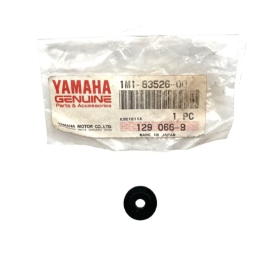 Gommino Supporto Tachimetro Yamaha OEM 1M1-83526-00 Nuovo Originale - Immagine 1 di 2