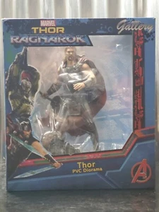 Marvel Diamond Select Ragnarok Thor 10" PVC Diorama Comic Figure - Picture 1 of 9
