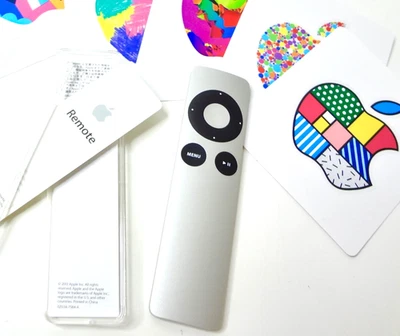 Apple  Remote Control Aluminum 2009 - BOXED + Small Literature  OEM Original NEW - Image 1 of 4