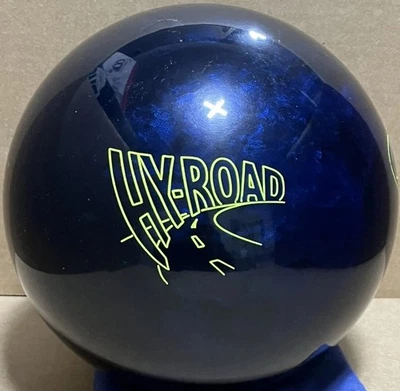 Storm Hy-Road 15 lb Bowling ball New in Original Box 2014 Pour - Image 1 of 4