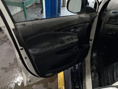 2017 Honda Pilot Left Front Door Trim Panel Black Used OEM 124K Miles Foto 1 de 4