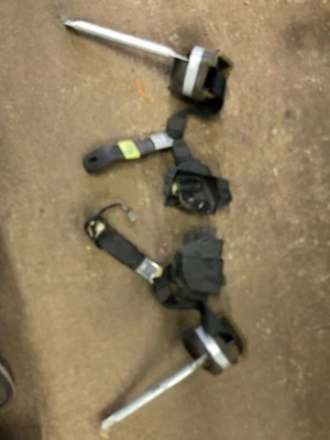 1990-1993 Ford Mustang BLACK OEM Front Seat belts CONVERTIBLE only GT LX - Image 1 of 4