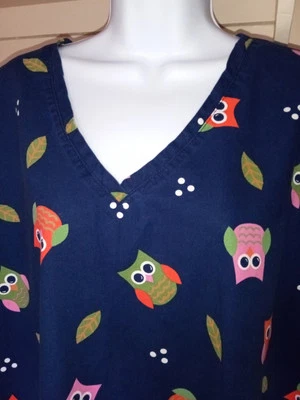 Owl Scrub Top Size 2X Navy Blue Women’s Orange Nurse V-neck Beautician Dental - Image 1 of 4