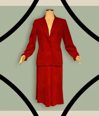 Conjunto Blazer Traje Falda Vino Tinto PERCEPTION 2 Piezas Terciopelo Suave Para Mujer Pequeño/Mediano  Foto 1 de 4