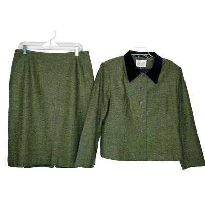 Le Suit Women Tweed Skirt Suit Size 14P Green Velvet Collar Lined Cocktail 2PC - Image 1 of 4