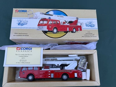 Corgi Classics No 97392 - Simon/Dennis Hydraulic Platform - West Glamorgan F.B. - Image 1 of 4