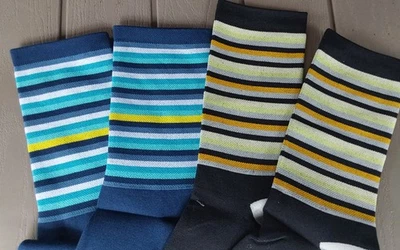 2 PAIRS !  Women Men's Cycling Socks  Breathable, anti slip STOCK CLEARANCE - Image 1 of 4