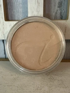 Jane Iredale Base Pressata Pura Fondotinta Polvere MIELE BRONZO 9,9g/.35 OZ Tester - Foto 1 di 3