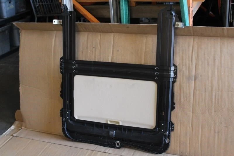 2004 2005 2006 2007 2008 JAGUAR X TYPE SUNROOF FRAME TRACK RAILS WITH SHADE TAN — 第 1/4 张图片