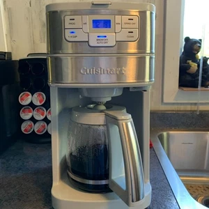 Cuisinart Stainless Steel Automatic Grind and Brew 12-Cup Coffeemarker 1-4 Cup - Picture 1 of 16