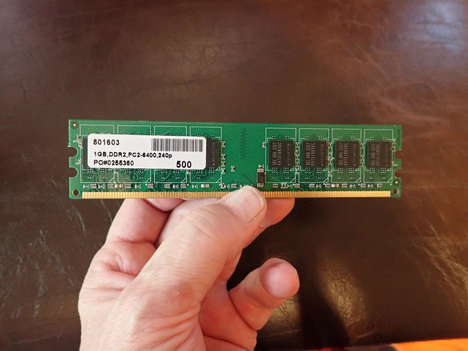 1GB  DDR 2 Desktop Modules 6400  240p 240-Internal Memory RAM and 2 - 2 GB RAM - Image 1 of 4