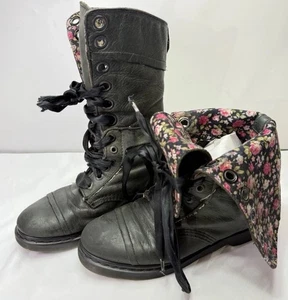 DR MARTENS Triumph 1914 Green leather 12 eye Boots Fold Over Floral EU 39 US W 8 - Picture 1 of 15