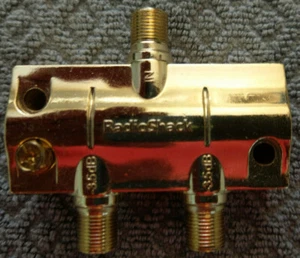 Radio Shack 3 Way Splitter Gold Coax Cable (Used) - Picture 1 of 2