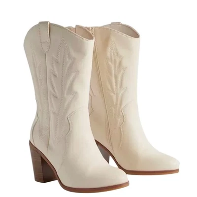 Botas de Vaquero Torrid Para Mujer 8.5WW Eje Medio Marfil Crema Western Tacón Ancho Foto 1 de 4